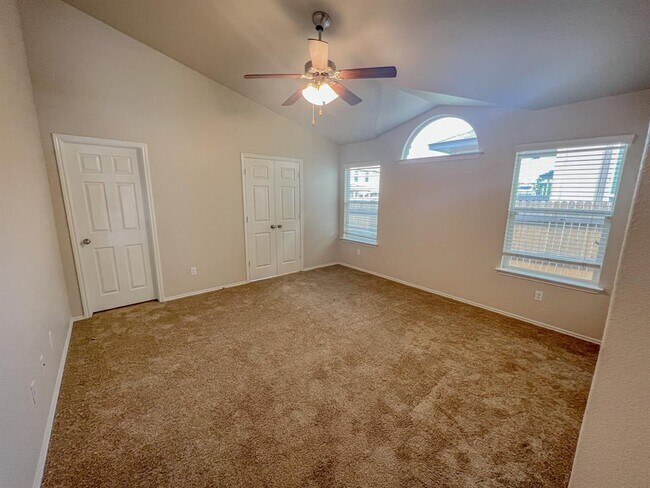 Building Photo - 248 Geode Ln
