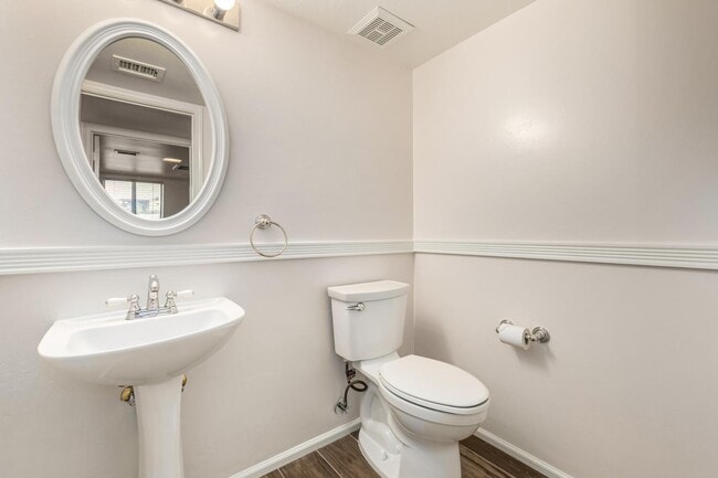 Building Photo - 14831 N 42nd Way