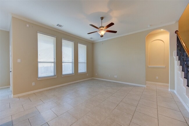 Building Photo - 6519 Point Hollow Ln