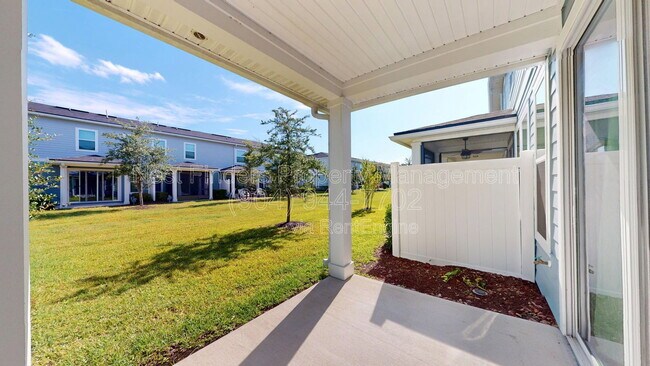 Building Photo - 215 Pine Bluff Dr