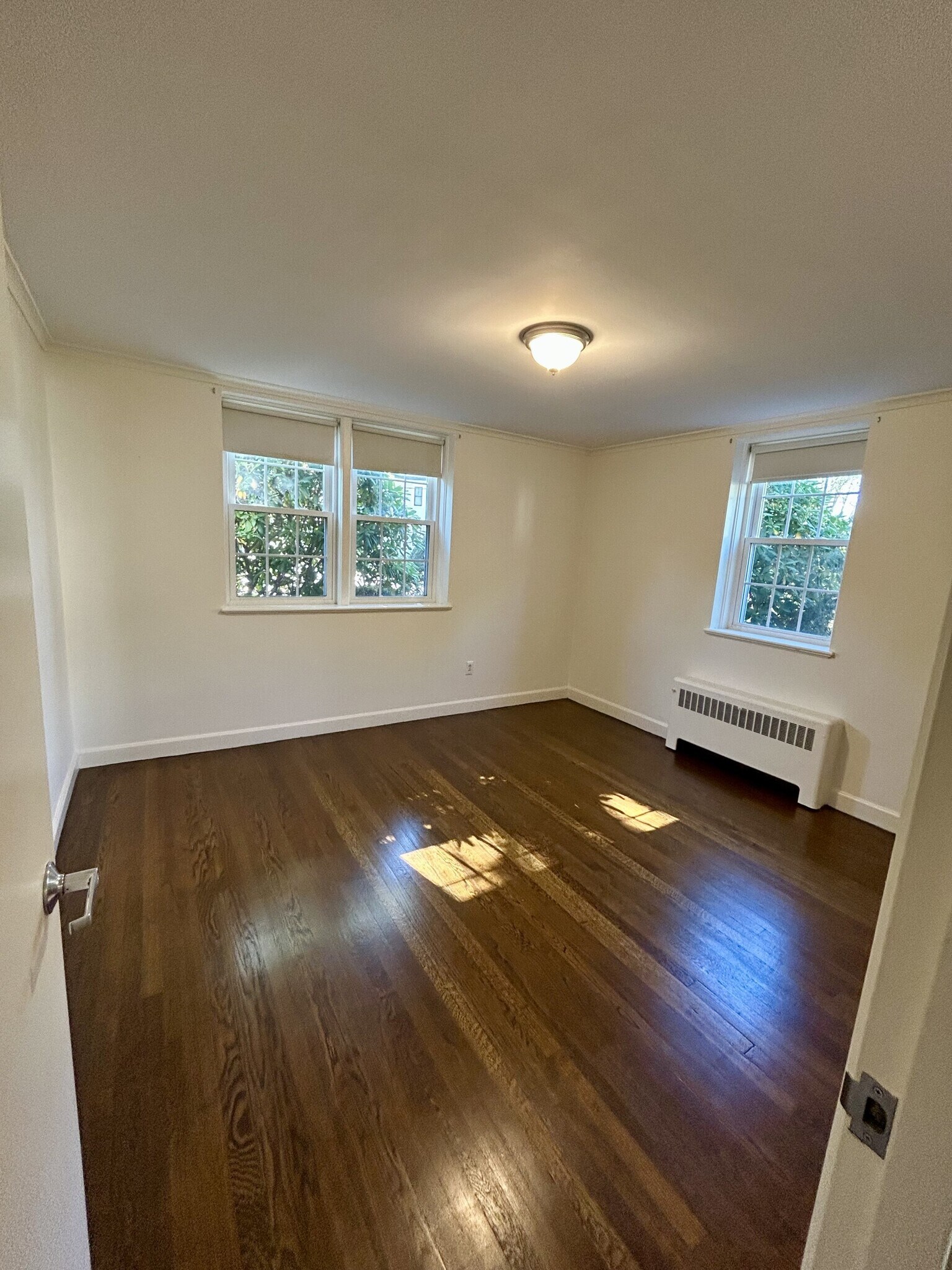 Building Photo - 165 Thoreau St