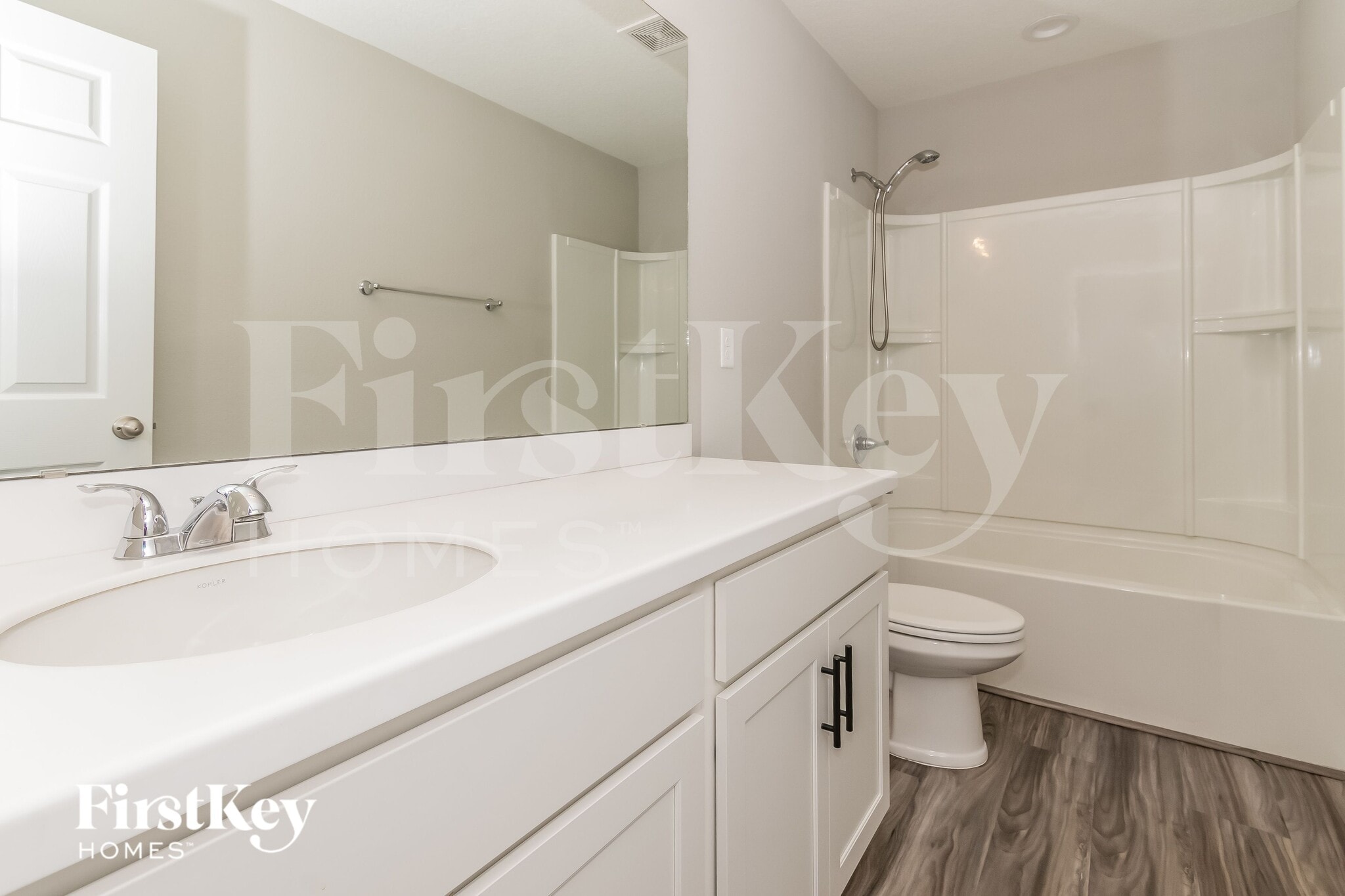 Building Photo - 2081 Amberly Dr