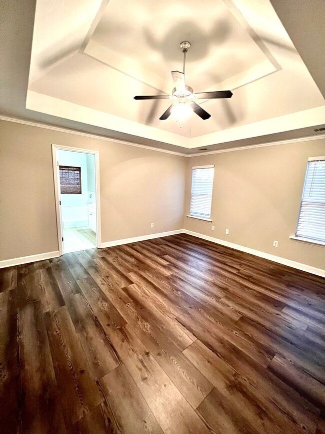 Building Photo - 702 Wickham Dr