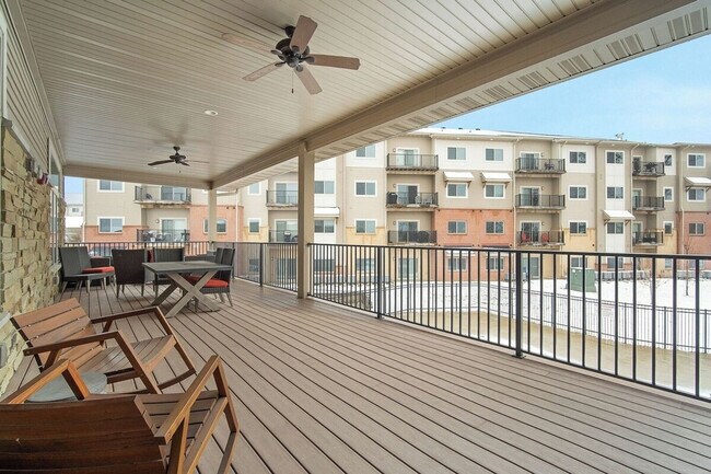 Building Photo - 8350 Cascade Ave