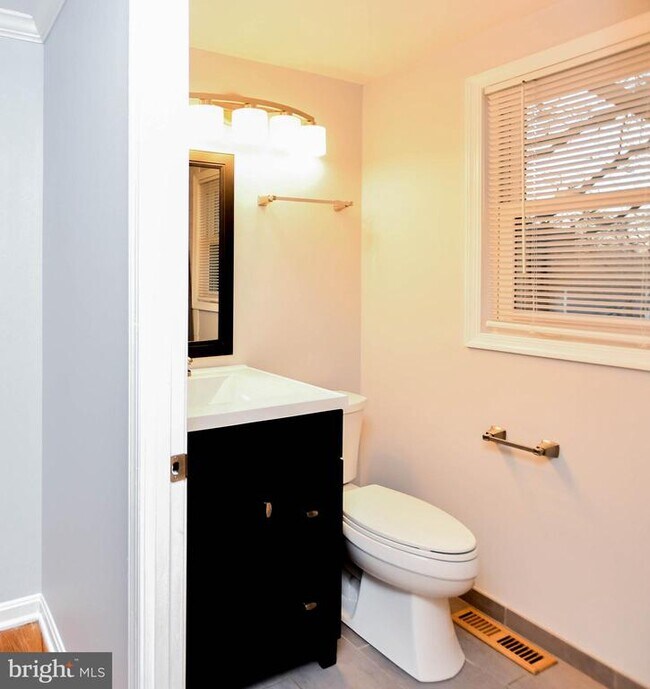 Building Photo - 1303 Port Echo Ln