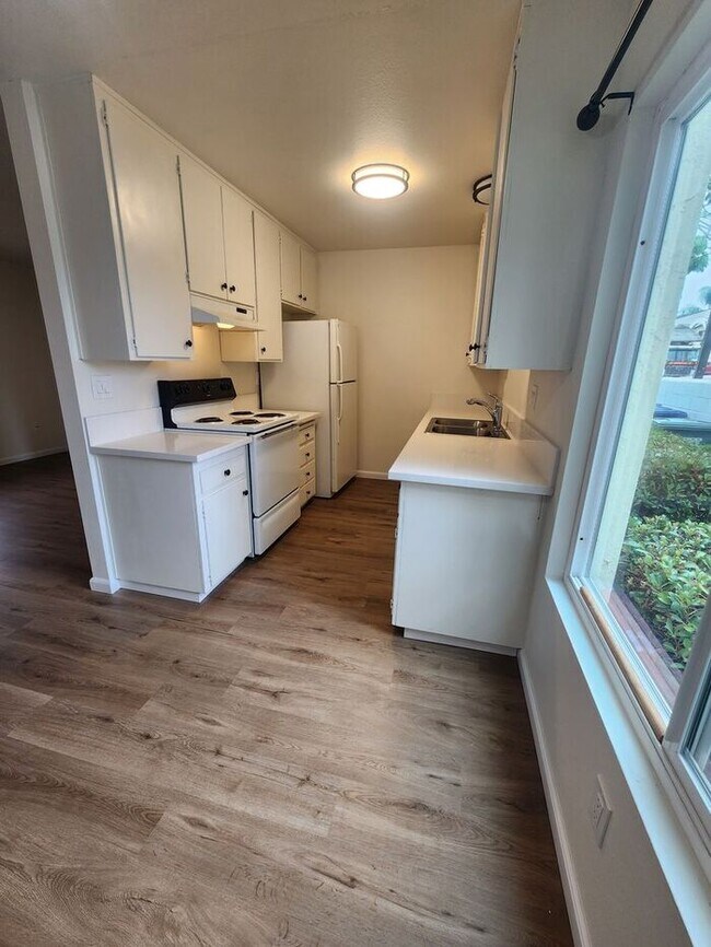 Building Photo - 4419 Rosebud Ln