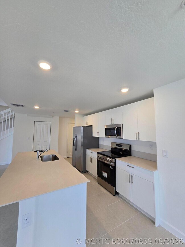 Building Photo - 15671 SW 280th St