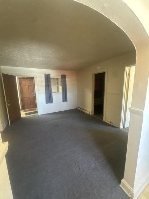 Building Photo - Downtown Front Royal 2 Bed, 1 Bath Apartment – Walk to Shops, Dining & Park