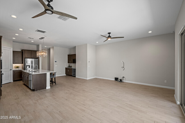 Building Photo - 6611 E Marisa Ln