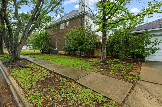 Building Photo - 6300 Needham Ln