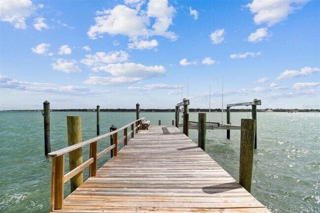 Building Photo - 11245 9th St E