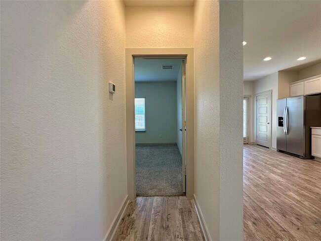 Building Photo - 5132 Vanner Path