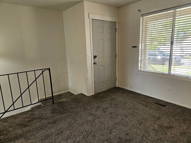 Building Photo - 51-53 W 1100 S