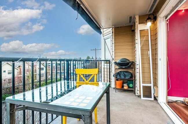 Building Photo - Cinnamon Ridge Condominiums - 2 bedrooms