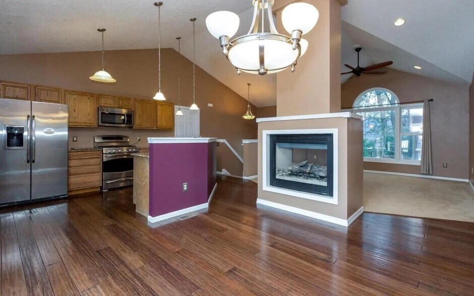 Building Photo - 4003 Marigold Dr