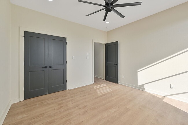 Building Photo - 23900 Old Hwy 6