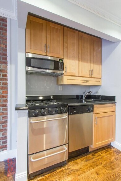Building Photo - 44 Avenue B