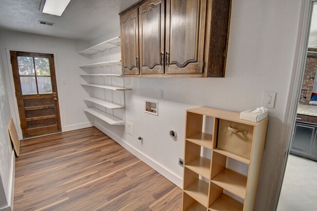 Building Photo - Beautiful Estate in the Heart of the NE Heights