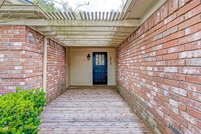 Building Photo - 3915 Stovepipe Ln