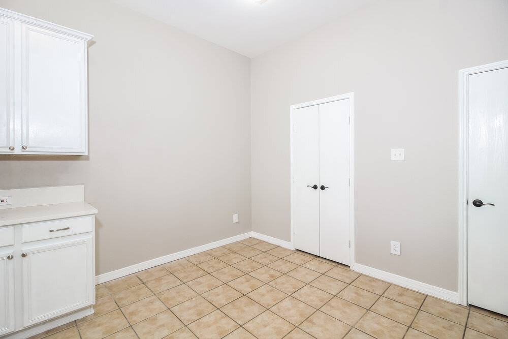 Building Photo - 1401 Carrigan Ln