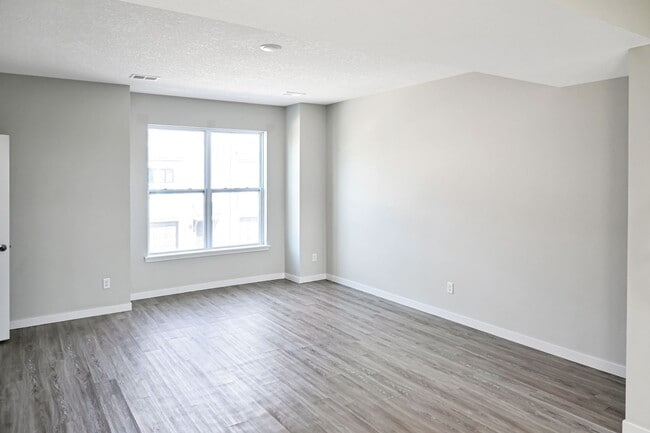 Building Photo - Lamp 55th Ave, LLC