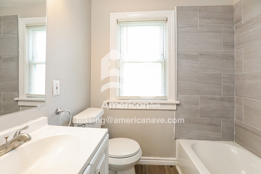 Building Photo - 611 W Wayne St