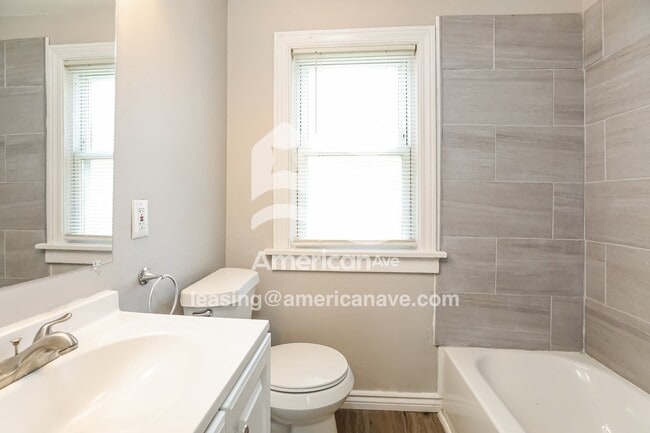 Building Photo - 611 W Wayne St