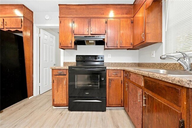 Building Photo - 386 Lindsey Dr SE