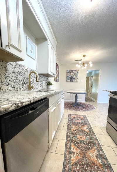 Building Photo - 922 Terry Trail