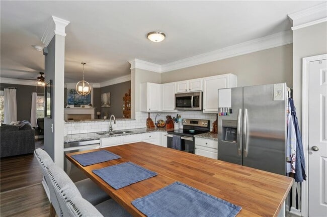 Building Photo - 2495 Ivey Crest Cir