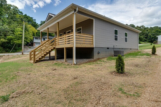 Building Photo - New Construction 3 bed, 2 bath house for rent