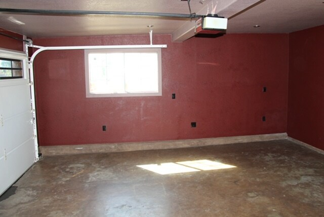 Building Photo - 6119 Greenwood Ave