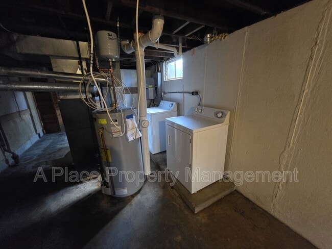 Building Photo - 125 Florisota Dr