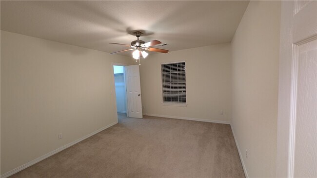 Building Photo - 2783 Boxwood Dr