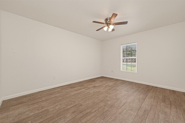 Building Photo - 25409 Pebble Dr