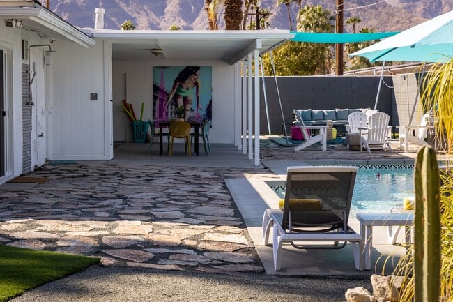 Building Photo - Desert Xscape - Pool, Jacuzzi, and Pet Friendly! (Monthly Only - No Long Term)