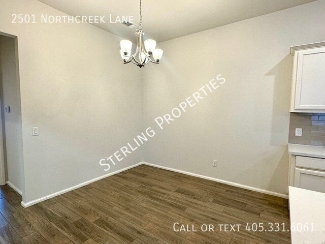 Building Photo - 2501 Northcreek Ln