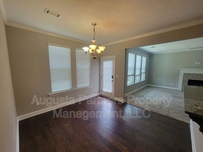 Building Photo - 1733 Ethan Way