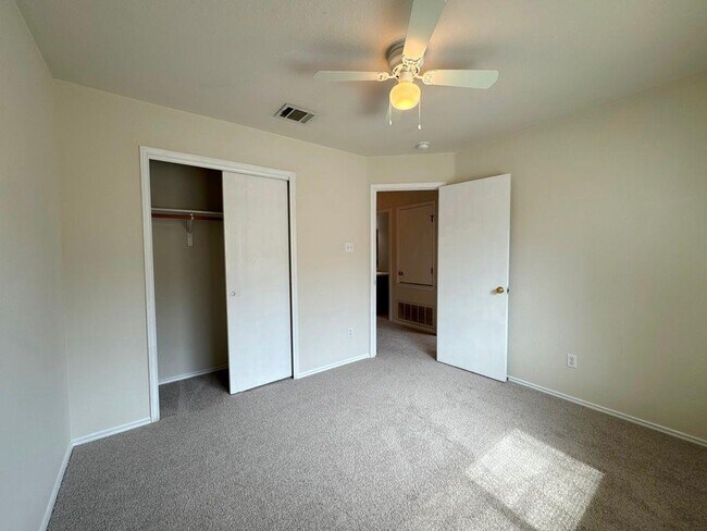 Building Photo - 600 Golden Gate Dr