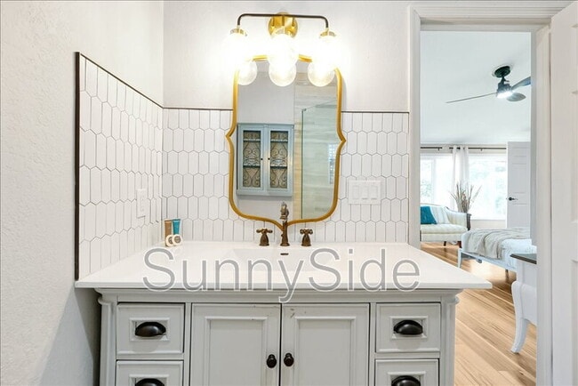 Building Photo - 42 Nottingham Way