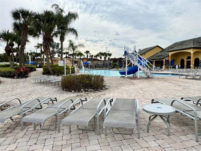 Building Photo - 8977 Coco Palm Rd