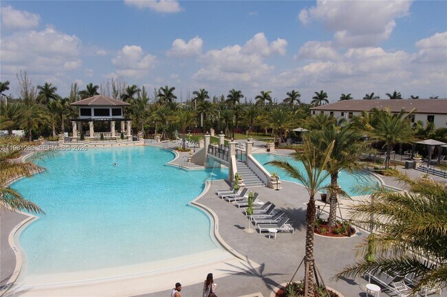 Building Photo - 8899 NW 98th Ave