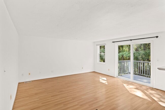 Building Photo - 849 Boston Post Rd E