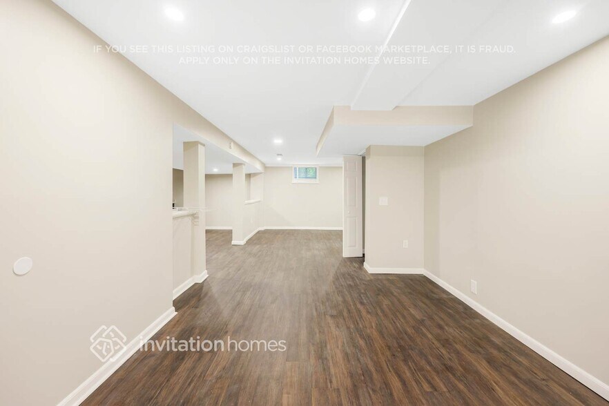 Building Photo - 605 Durrett Dr