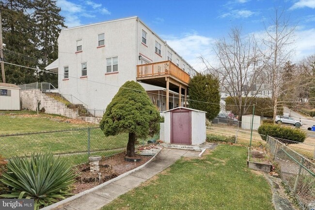 Building Photo - 218 Bullock Ave