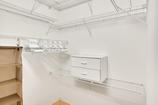 Building Photo - 6419 NW 99th Dr