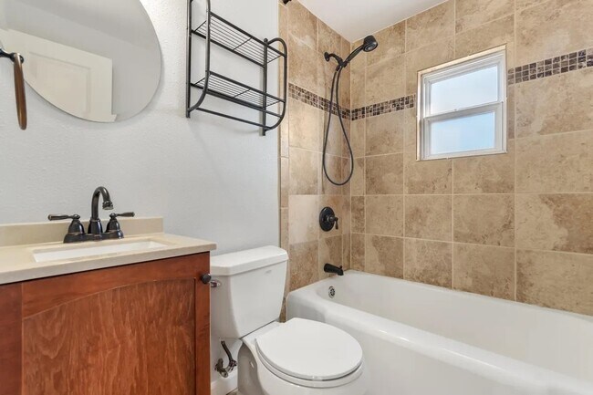 Building Photo - Beautiful home for rent near Sloan's Lake!