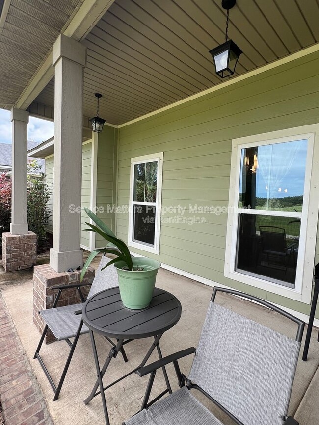 Building Photo - 4145 Grassy Run St