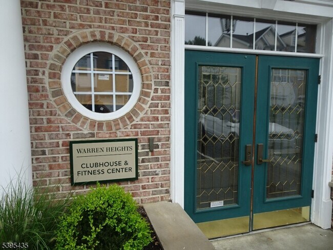 Building Photo - 112 Limerick Ln