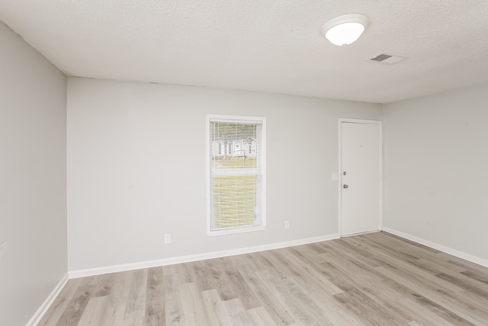 Building Photo - 524 Parlock Rd